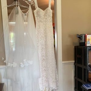 Stella York Wedding Dress, Veil, Unaltered, New